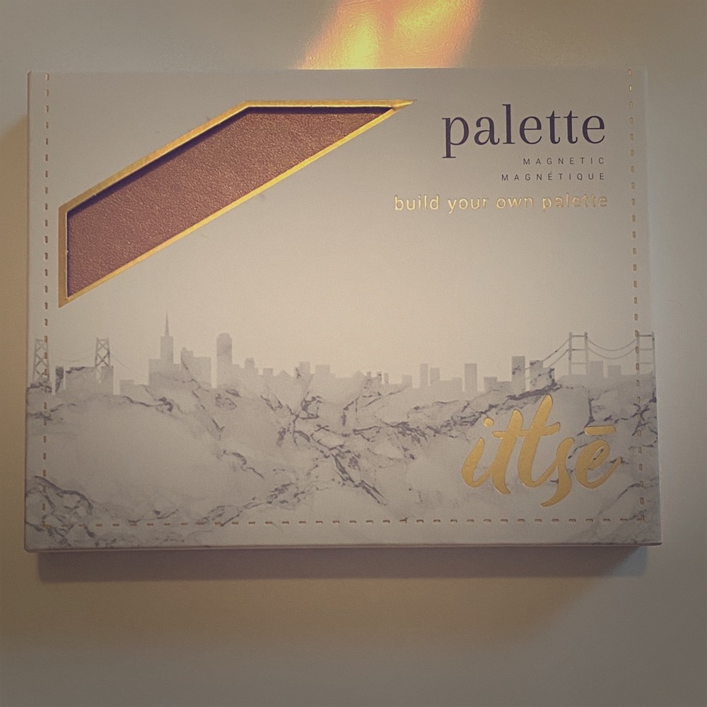 Ittsē Magnetic Build Your Own Palette